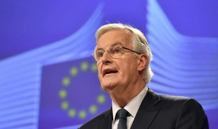 EU-Kommissionens chefforhandler, den tidligere franske udenrigsminister og EU-kommissær Michel Barnier, vurderer, at »reelle handelsforhandlinger« først kan begynde i oktober næste år, når traktaten om britisk udtrædelse er vedtaget og ratificeret af de øvrige 27 medlemslandes regeringer og parlamenter samt EU-Parlamentet. 