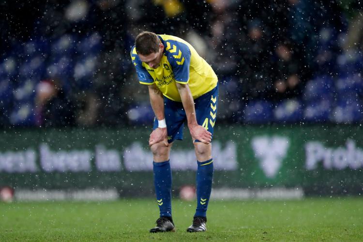 Efter 9 sejre i træk måtte Brøndby og Benjamin Röcker nøjes med et point mod AGF i årets sidste kamp. 