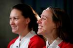 Både 'Vild med Dans'-deltageren Mie Ø. Nielsen (tv.) og World Cup-svømmeren Rikke Møller Pedersen deltager ved EM på hjemmebane med en træningsbaggrund, der er anderledes, end de er vant til.  