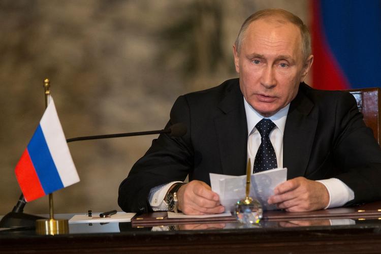 Vladimir Putin vil ikke længere bruge ressourcer på at have russiske soldater i Syrien. 