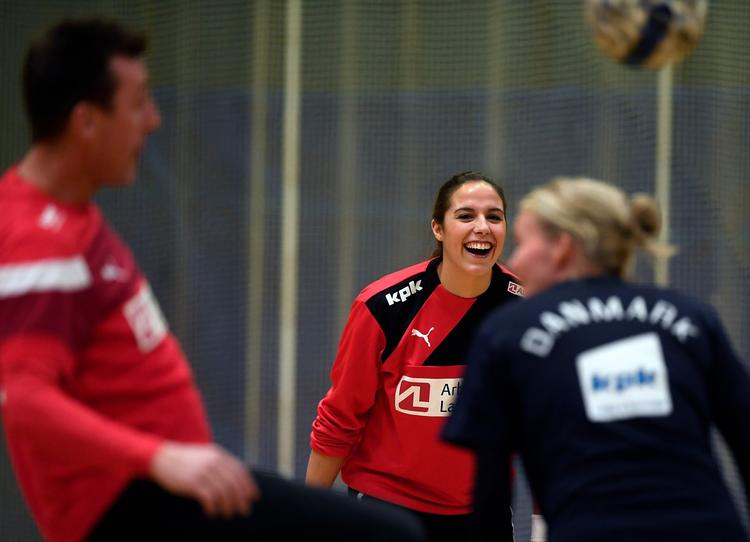 Louise Burgaard er tilbage på det danske landshold efter en pause på grund af stress. 