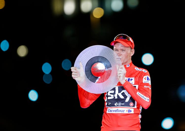 Chris Froome, da han blev hyldet efter sejren i Spanien Rundt i september.  