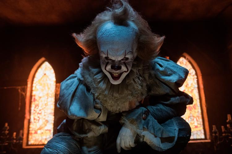 Bill Skarsgaard i rollen som klovnen Pennywise skræmte os fra vid og sans i 'It'.  