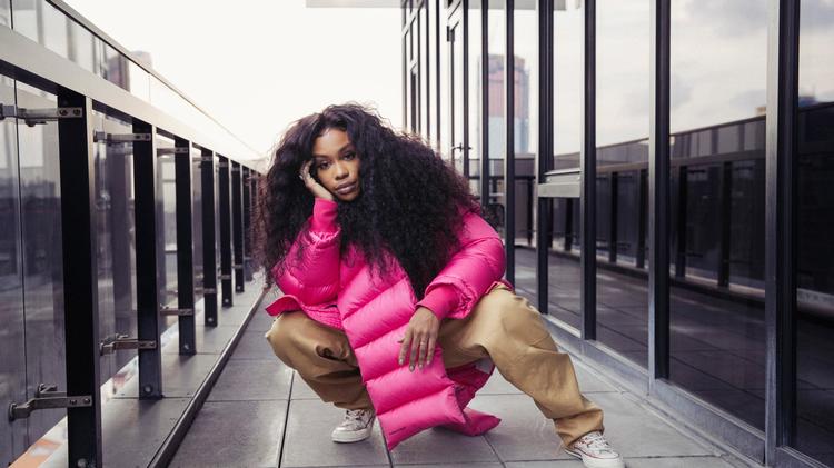 SZA er i den grad braget ind på musikscenen i 2017.  Victoria Will/AP