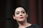 Rose McGowan var en af de første til at stå frem med navn i New York Times' afsløring af filmmogulen Harvey Weinsteins mangeårige chikane og overgreb på kvinder.  