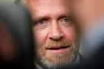 Anders Samuelsen taler med pressen efter samråd