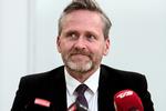 »Situationen i dansk politik er dramatisk lige nu. Og det er faktisk helt unødvendigt«, sagde Anders Samuelsen på pressemødet. 