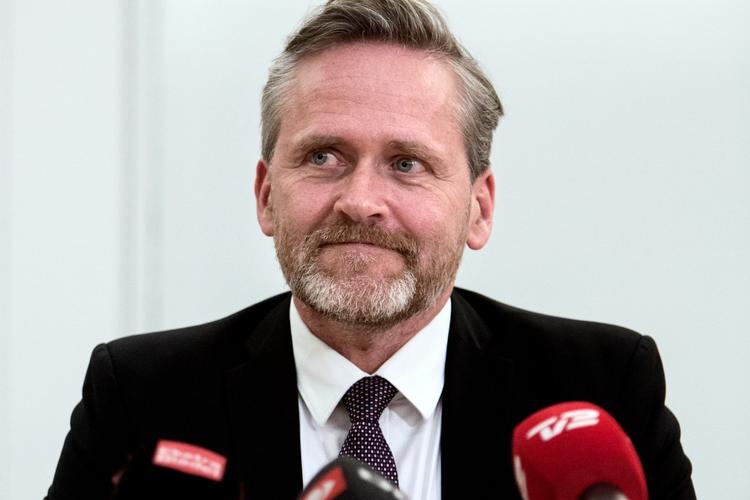 »Situationen i dansk politik er dramatisk lige nu. Og det er faktisk helt unødvendigt«, sagde Anders Samuelsen på pressemødet. 