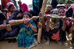 Rohingyaer, som er flygtet over grænsen fra Myanmar til Bangladesh for at undgå systematisk forfølgelse i hjemlandet.  