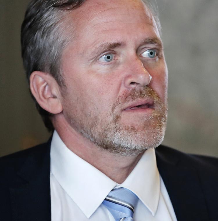 
Anders Samuelsen mener, at det er rigtigt, at kommissionen har taget initiativ til at iværksætte EU-traktatens artikel 7 mod Polen på grund af landets omstridte retsreform. 