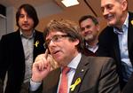 Den tidligere præsident for selvstyret, Carles Puigdemont, og fire af hans tidligere ministre er i eksil i Belgien. 