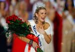 Den tidligere vinder af Miss America, Mallory Hytes Hagan, er genstand for en stor del af de interne kommentarer, der nu får tre chefer for skønhedskonkurrencen til at træde tilbage. (arkivfoto) 