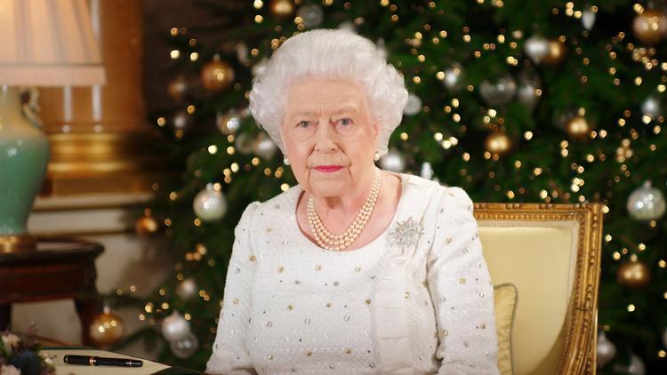 Dronning Elizabeths tale, der blev optaget tidligt juledag, bliver sendt senere på dagen i tv i Storbritannien og i de 51 andre Commonwealthlande. 