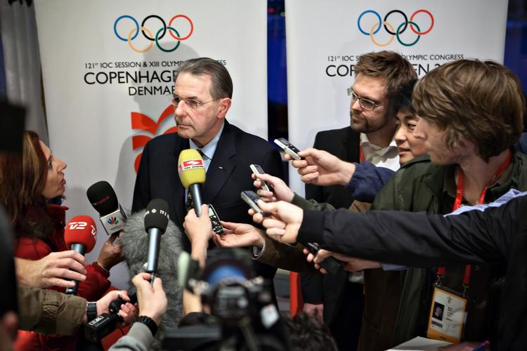 Da Jacques Rogge, præsidenten for IOC(International Olympic Committee), holdte pressemøde på Hotel Marriott i 2009. 