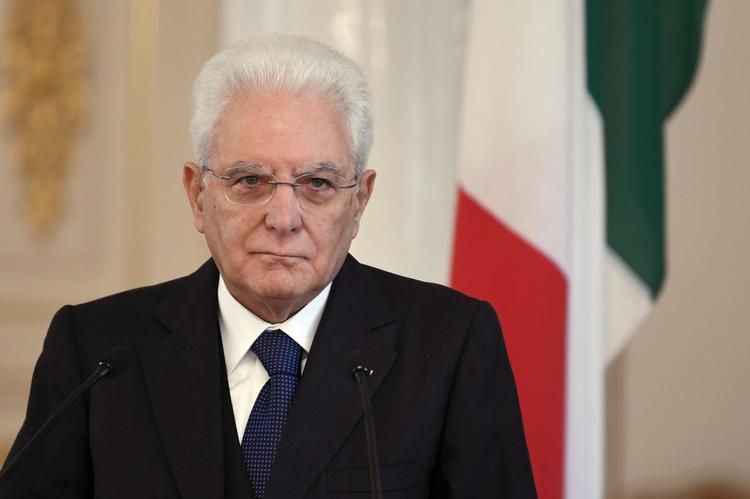  Sergio Mattarella  har opløst tet italienske parlament. Italienerne skal til valg 4. marts 2018. 