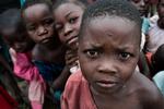 Flygtningebørn i landsbyen Mwaka i det sydøstlige DR Congo. Norsk Flygtningehjælps landedirektør i DR Congo, Ulrika Blom, siger, at den humanitær situation i landet gradvist er blevet værre i løbet af 2017. Og organisationen regner med, at omkring 5 millioner flere mennesker får behov for nødhjælp i løbet af næste år.  