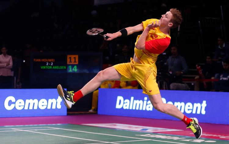 Viktor Axelsen har sløjfet julen og spillet badminton i Indien, hvor han i New Delhi stillede op for Bengaluru Blasters.
   
   