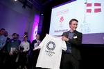 
Cykelrytteren Mikkel Bjerg blev Årets Fund 2017. Han blev hyldet ved en festlig sammenkomst i Politikens Hus fredag aften - hvor han også fik udstillet sin olympiske drøm i en T-shirt-version. 