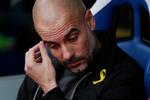 Manchester City-manager burde være en glad mand, for hans hold spiller forrygende godt. Men han er gal over planlægningen i Premier League. 