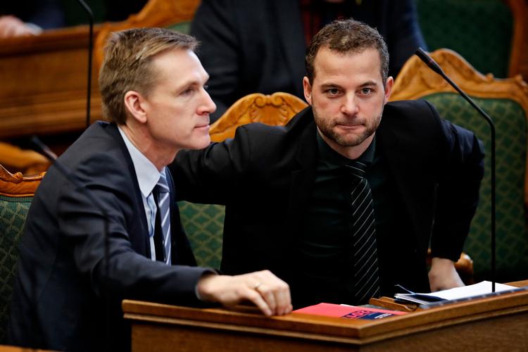 Kristian Thulesen Dahl (DF) og Morten Østergaard (R) mødes i weekenden til en debat ved de radikales nytårsstævne. 