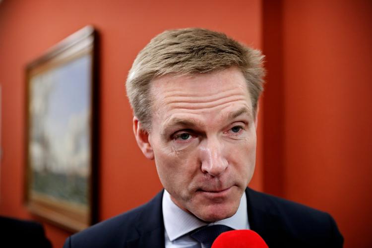 
    Dansk Folkepartis leder Kristian Thulesen Dahl vil have et paradigmeskifte i dansk udlændingepolitik. Ellers bliver der ikke lavet en stor skatteaftale. 
