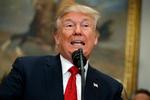Donald Trump kalder bogen 'en skændsel'. Hvilket næppe skader salget.  