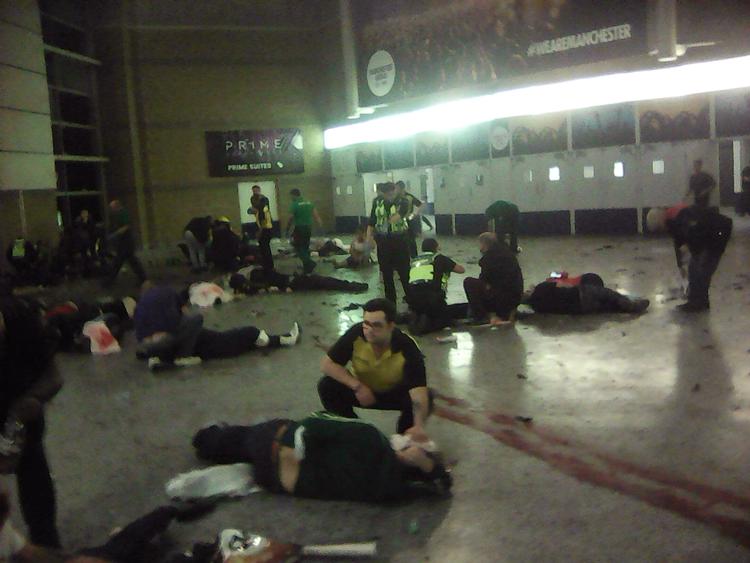 Vigtige oplysninger om gerningsmanden bag terrorangrebet i Manchester Arena blev ikke forstået godt nok af den overbelastede efterretningstjeneste, fremgår det af undersøgelse. 