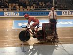 Hans Christian Lykkegaard er klar til at sende Martin Toft Madsen af sted på rekordkørslen. Foto: CyclingWorld.dk 
