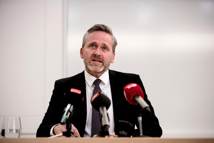 Anders Samuelsen meddelte før jul, at Liberal Alliance alligevel ville stemme for finanslov trods trusler om det modsatte. 