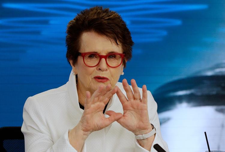 Billie Jean King vandt titlen ved Australian Open for 50 år siden, og julilæer er netop blevet hædret, men hun er ikke vild med Margaret Court. 
   Baker Mark/AP