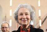 Margaret Atwood har skrevet mere end 40 bøger, hvor hendes dystopiske fremtidsroman 'The Handmaid's Tale' er blevet til en serie, som i øjeblikket kan ses på HBO Nordic. (arkivfoto). 