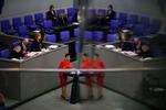 Sahra Wagenknecht fra Die Linke holder tale til det tyske parlament. Markus Schreiber/AP