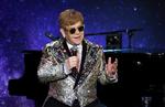 Elton John har annonceret sin sidste verdensturné. Det gjorde han i går ved et arrangement i New York City's Gotham Hall.
     