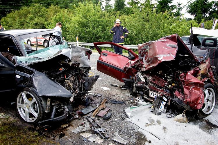 Opgørelsen over trafikdræbte i 2017 får organisationer til at kræve et øget fokus på vor adfærd og opmærksomhed under køreturen og på mulighederne for at få mere sikkerhedsudstyr i bilerne. Arkivfoto. 