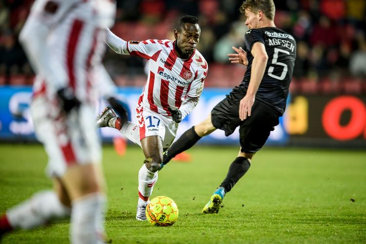 AaB's salg af Christian Bassogog  for et år siden er kommet i myndighedernes søgelys. 