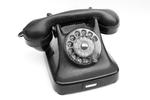 »En dag for mange år siden ringede den sorte telefon tidligt om morgenen, og min mor tog røret og hørte en frisk ung stemme sige: »Hi! This is Barbara!«. Barbara hvem? (...)  Hun syntes da ikke, hun kendte hende så godt. Men det gjorde min storebror«.  Foto: Jacob Ehrbahn 