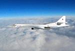 Britiske fly fotograferede dette russiske Blackjack-bombefly tidligere på måneden. Det er en moderniseret udgave af flyet, som det russiske luftvåben nu har bestilt ti af.  
