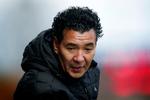 Ricardo Moniz nåede blot 8 kampe i spidsen for Randers, som han efterlader på sidstepladsen i den bedste danske række, hvor han som træner blot formåede at hente 7 af 24 mulige point.  53-årige Ricardo Moniz har i et langt trænerliv arbejdet i ti forskellige lande. Opholdet i Danmark blev et af de kortere. 
   