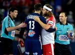 Klubkammeraterne Nikola Karabatic og Mikkel Hansen har mødt hinanden en del gange i hver sin landsholdsdragt. Hvilket hold er bedst lige nu? Mikkel Hansen mener, at de to hold er lige stærke. Og at det danske har formatet til vinde VM-guld i januar næste år.   Lars Poulsen/POLFOTO