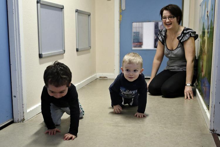 Flere børn til færre pædagoger i vuggestuerne kan blive en realitet i udvalgte københavnske dagsinstitutioner.  