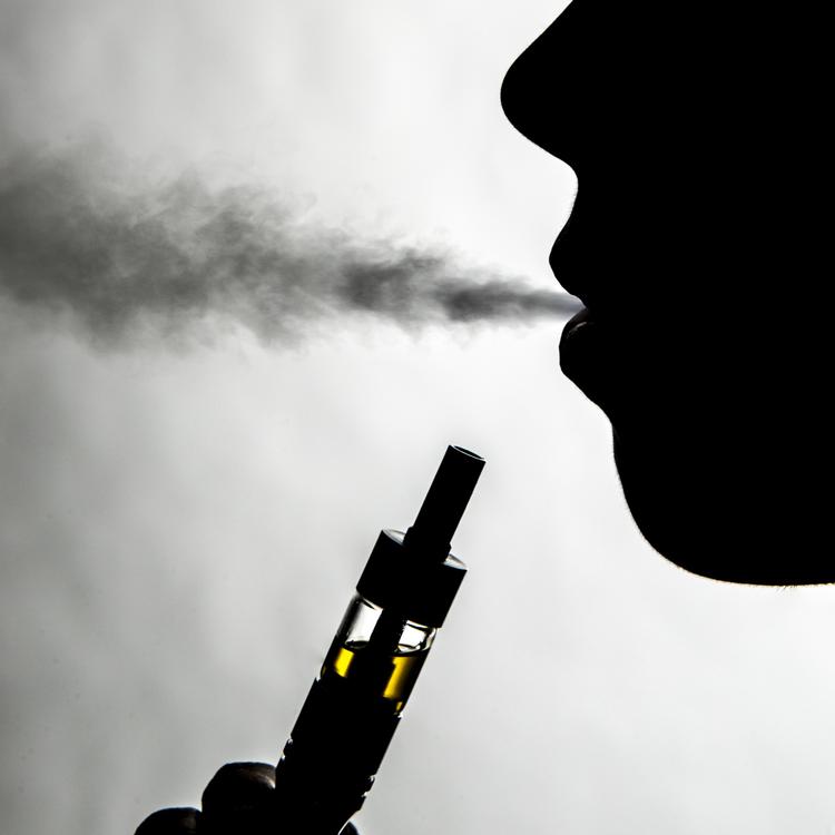 Minister Vi skal have mere kontrol med e-cigaretter