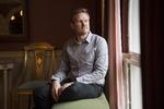 44-årige Kasper Holten vendte sidste år hjem til Danmark fra London for at arbejde mere som freelance. 

   