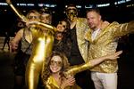 Én farve dominerede Royal Arena fredag aften, da Gulddreng gav sin sidste koncert - guld og masser af guld. 
   