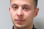 Salah Abdeslam er sigtet for drabsforsøg på fire betjente fire måneder efter terrorangrebet i Pris, som kostede 130 mennesker livet.  