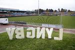 Krisen kradser for alvor i Lyngby Boldklub, der kan være tæt på konkurs trods diverse redningsforsøg.
   
