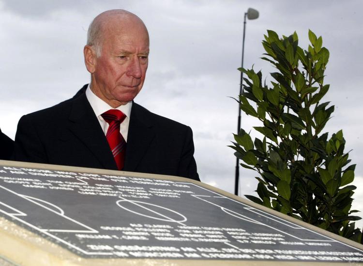 Bobby Charlton overlevede tragedien for 60 år siden.  