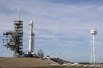 Falcon-raketten står klar på affyringsrampen. 
