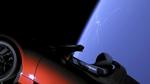 På billedet ses Tesla-bilen, som er monteret på raketten.  