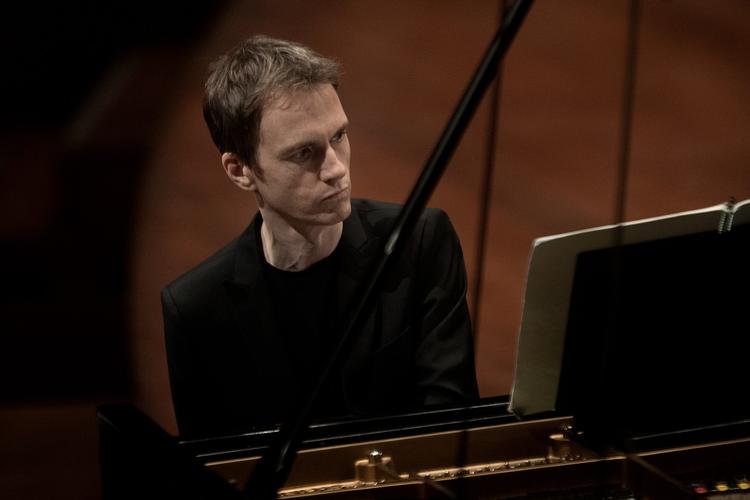 Den franske pianist Alexandre Tharaud. 
   Arkivfoto Peter Hove Olesen