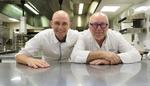 Maxime (søn) og René Meilleur (far) har de sidste 20 år drevet familierestauranten La Bouitte på det franske skisportssted Saint-Martin-de-Belleville. Siden 2015 har stedet haft tre stjerner i michelinguiden. 